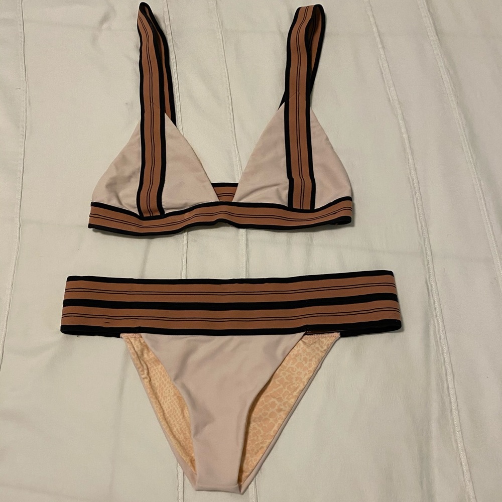 Acacia Hamptons Olympia Bikini Set Size Large